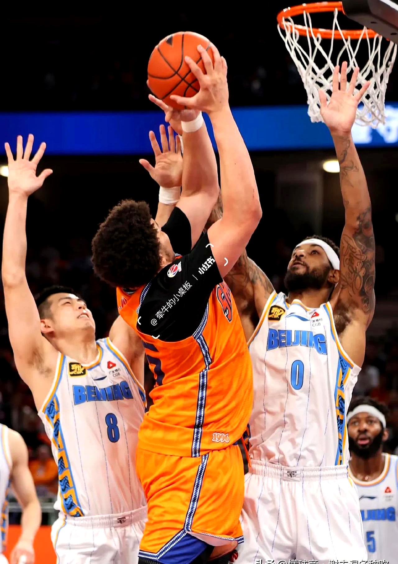 今晨突围战来临，瓦伦西亚围绕CBA常规赛临场应变，底气十足，高层口径保持一致的简单介绍