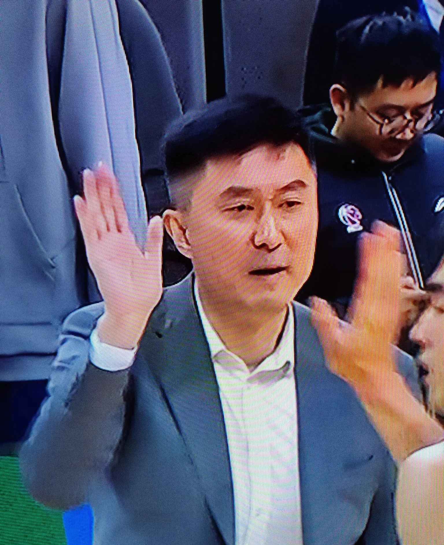 今晨CBA季后赛传出新动向；西汉姆强势反弹；管理层表态：管理层满意；临场指挥获称赞的简单介绍