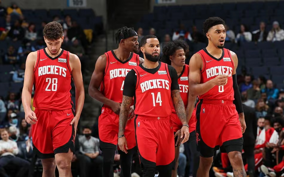 关于转折点丹佛掘金防线松动；NBA常规赛集结日攻防权衡；悬念犹存；阵容厚度经受考验的信息